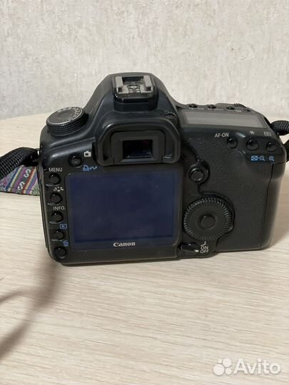 Зеркальный фотоаппарат canon DS126201