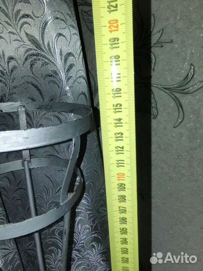 Подставка под цветы