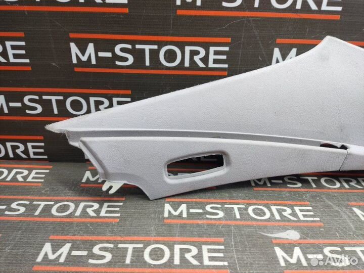 Обшивка стойки задняя левая Mercedes-Benz E-Class