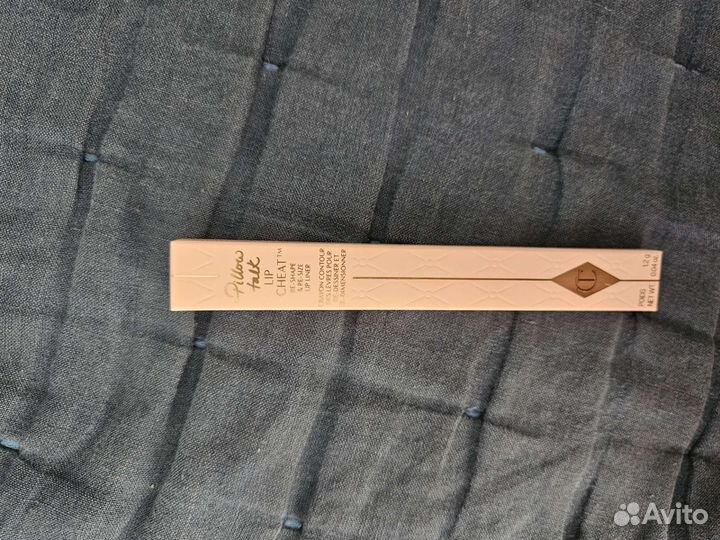 Карандаш для губ Charlotte Tilbury Pillow medium