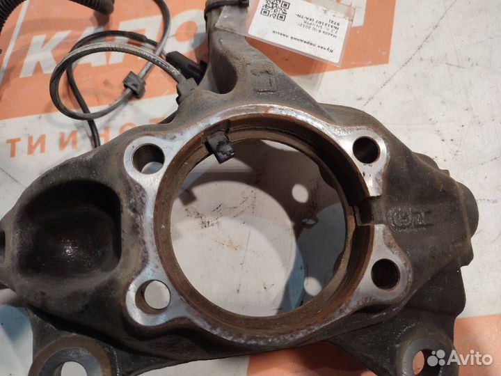 Кулак передний левый Mazda 6 GL GJ 2012 GHP933031A