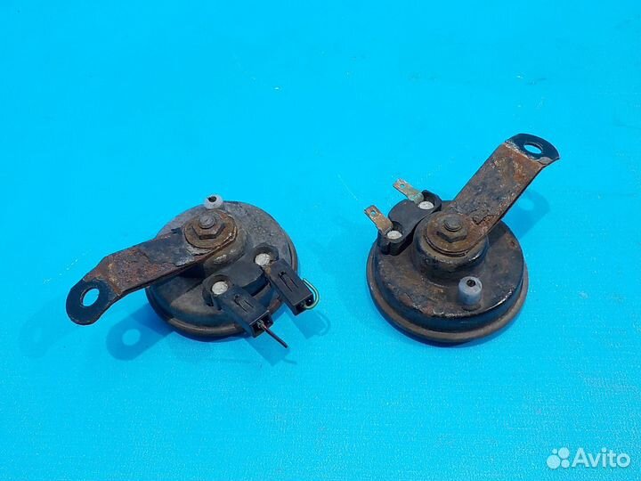 Звуковой сигнал (пара) Nissan Juke (F15) 2011-2019