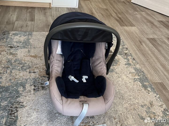 Автолюлька (переноска) 0+ (до 13 кг) Inglesina