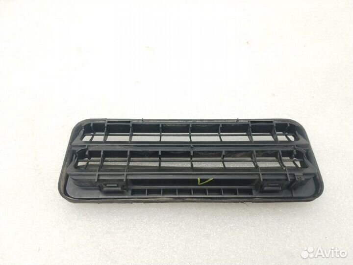 Решетка вентиляционная левая Chevrolet Cruze J300