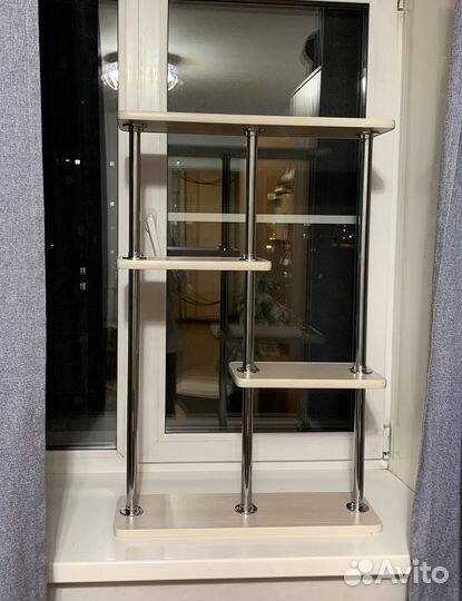 Подставка для цветов на подоконник