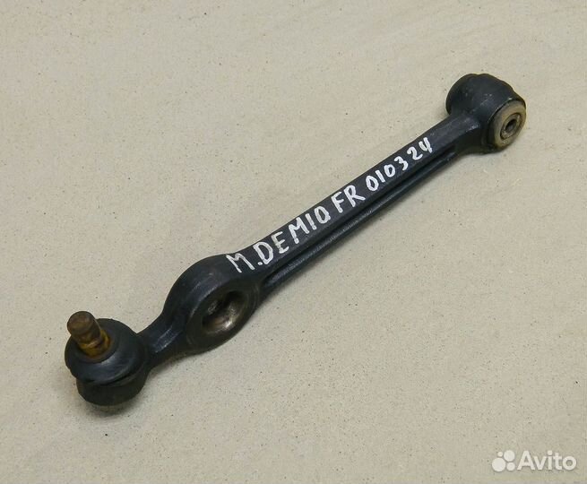 Рычаг передний правый Mazda Demio 1