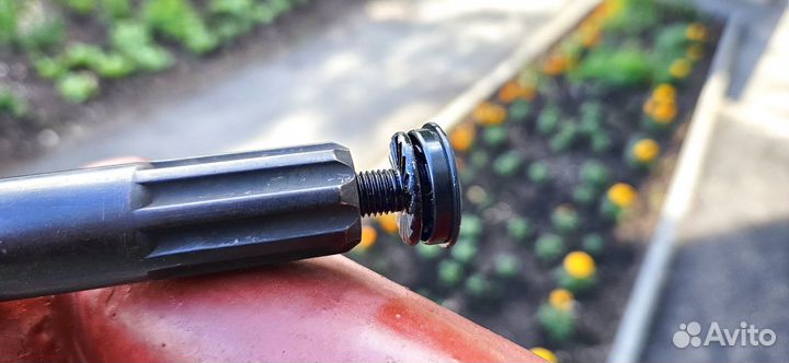 Ось (вал) Kenli, для BMX, 8 шлицев, 142-145 мм, пр