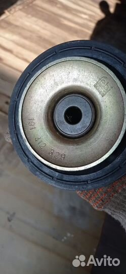 Подушка амортизатора VW Golf