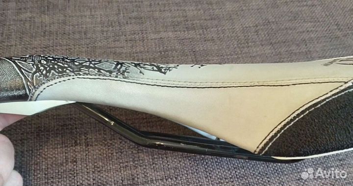 Седло для велосипеда Specialized