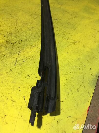 Молдинг лобового стекла правый Mercedes S430L W220