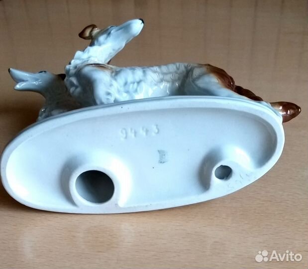 Фарфоровая статуэтка