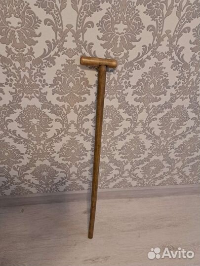 Трость для ходьбы деревянная