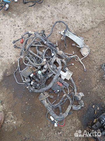 Проводка подкапотная Nissan Tiida 1.6 (hr16de)