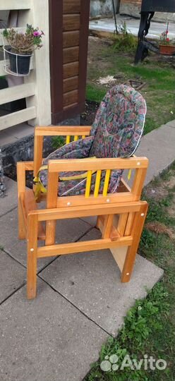 Детский стул для кормления