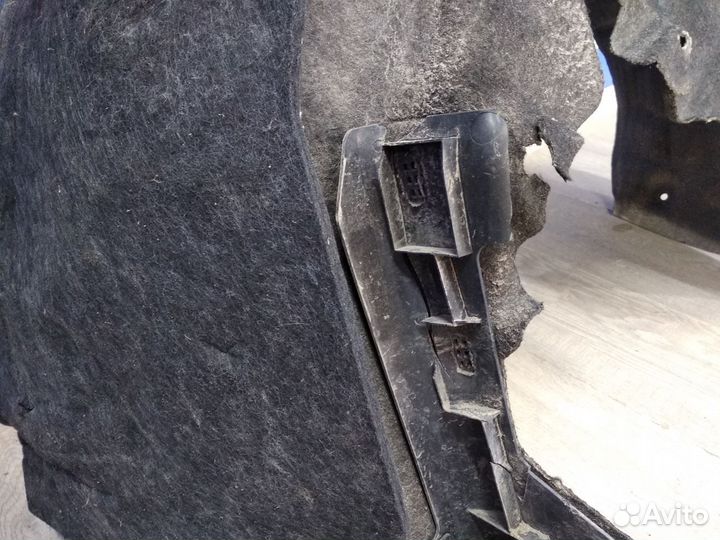 Подкрылок задний левый Audi Q7 2 2015