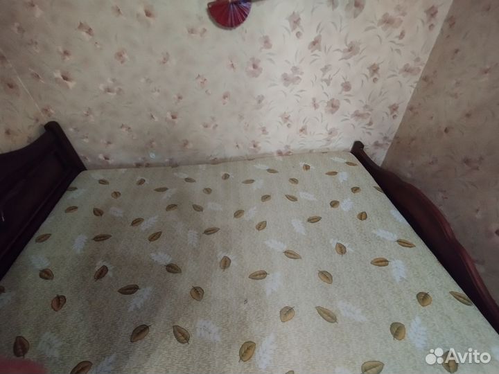 Кровать двухспальная 140 200 бу