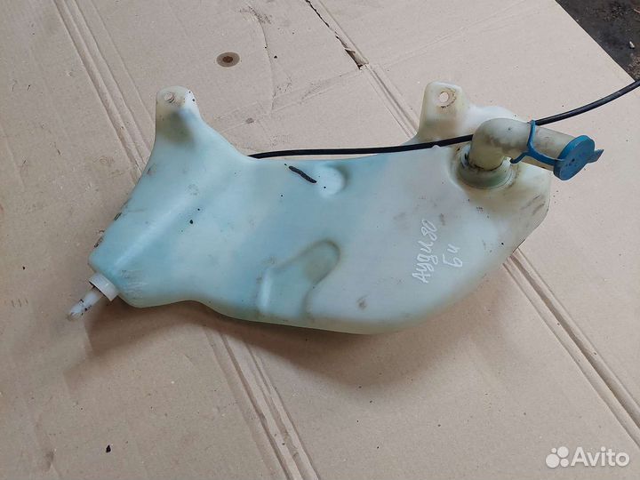 Бачок омывателя Audi 80 B4 Ауди 80 б4