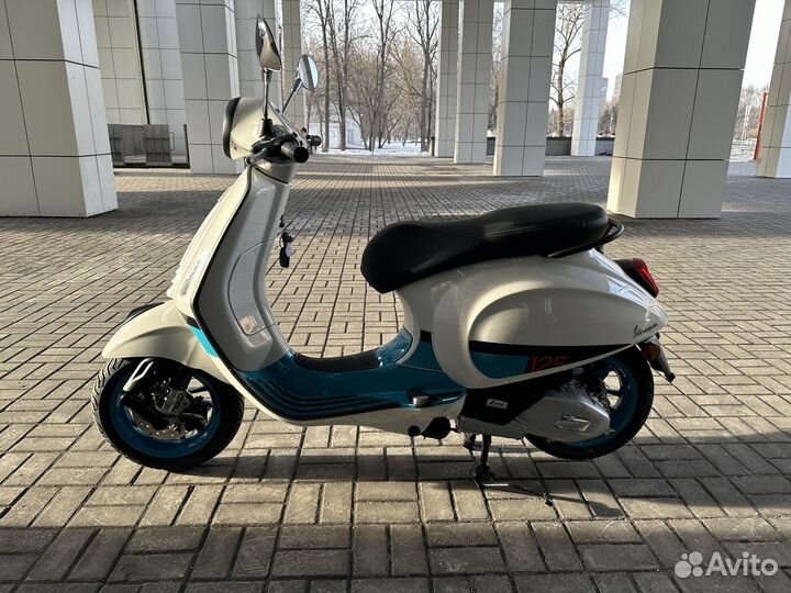 Мотороллер Vespa primavera 125 (Bianco Color Vibe)