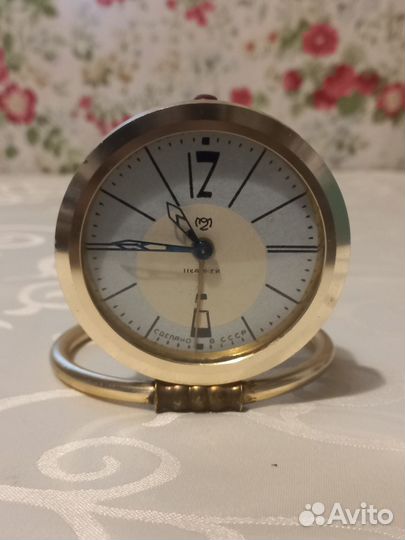 Часы будильник СССР