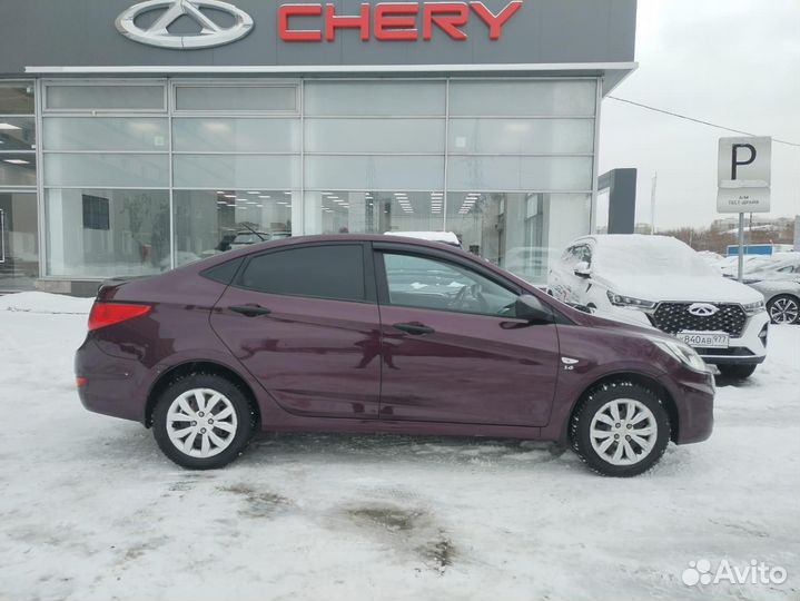 Hyundai Solaris 1.6 AT, 2013, 127 498 км