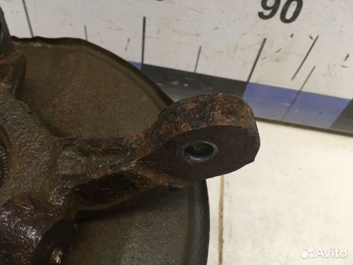 Кулак поворотный передний левый Lancer (CX,CY) 200