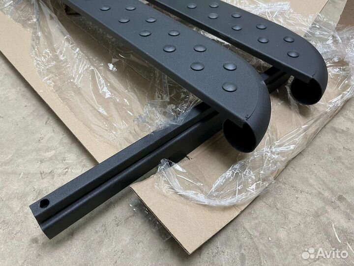 Пороги 2131 Нива Эксклюзив сталь+резинки черные