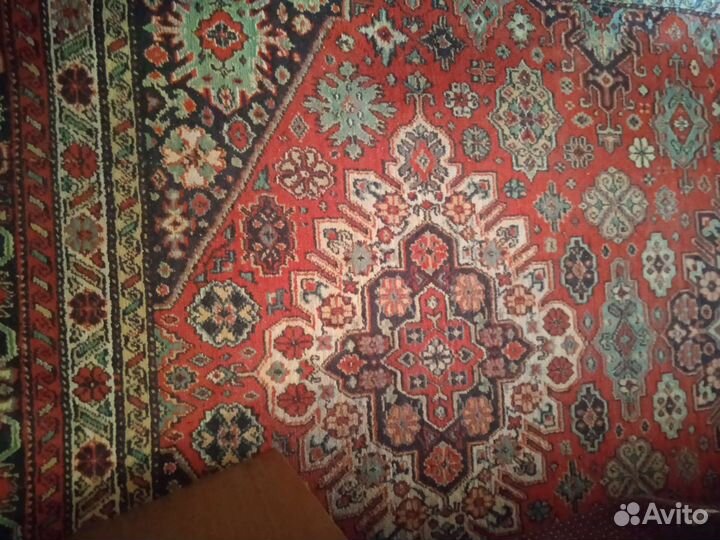 Ковер шерстяной