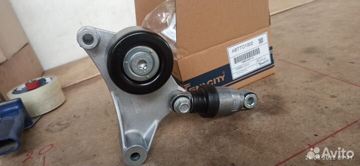 Натяжитель ремня Tenacity Toyota Camry 166200W110