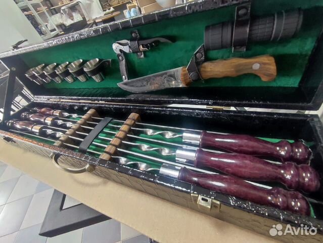 Набор подарочный шампуров в чемодане