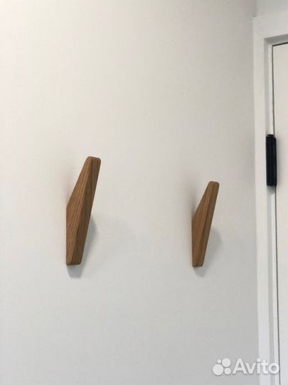 Крючок настенный