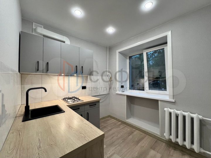 2-к. квартира, 40 м², 1/5 эт.