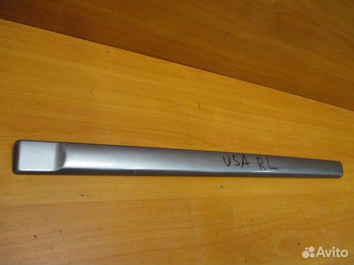 Молдинг двери задний левый Mitsubishi Galant 8 (E