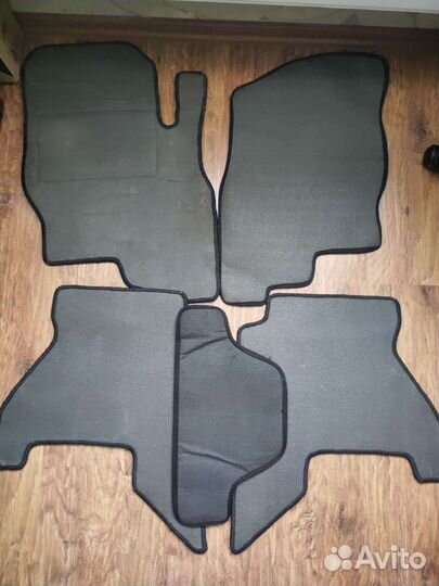 Автомобильные коврики На Nissan pathfinder
