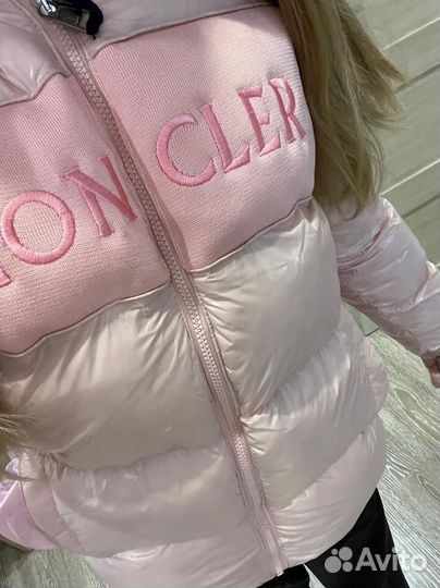Куртка розовая зефирка Moncler, 40-42