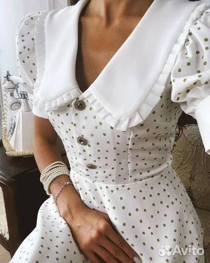 Платье женственное с цветочным принтом pinterest