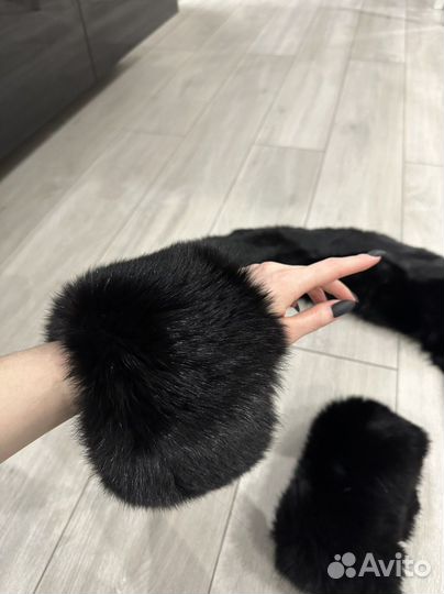 Мех песца черный воротник и рукава