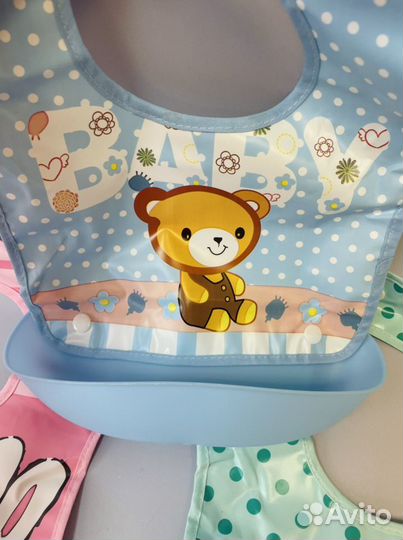 Слюнявчик нагрудник с кармашком