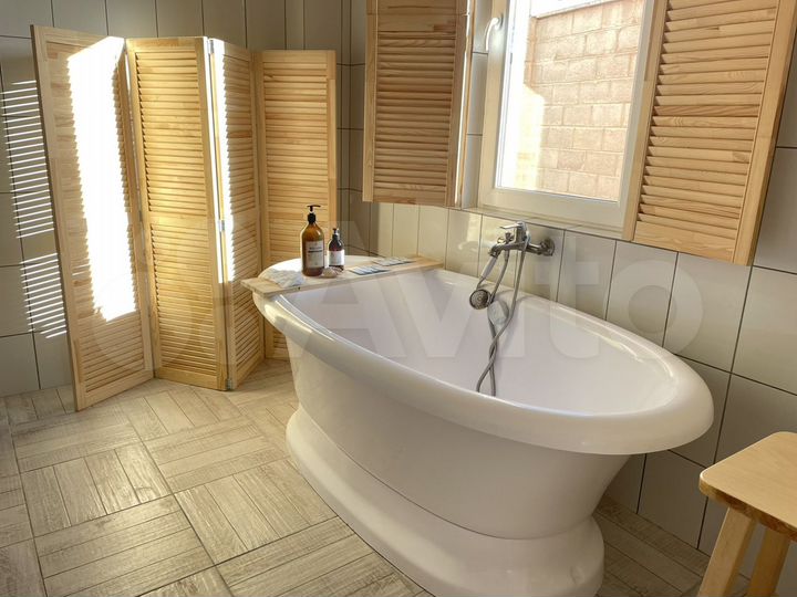 1-к. квартира, 50 м², 1/2 эт.