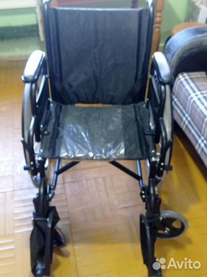 Инвалидная коляска новая