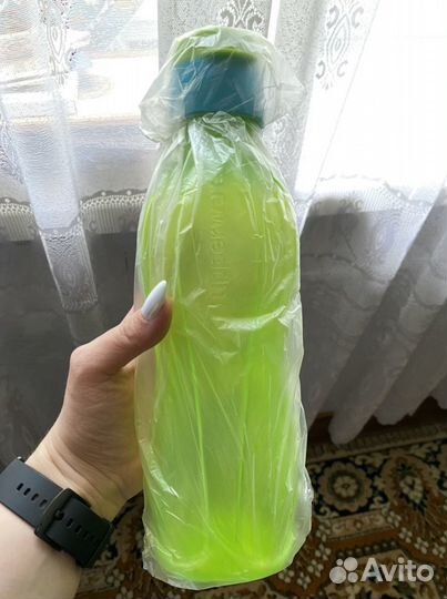 Бутылочка Tupperware 750мл, крышка винтовая/клапан