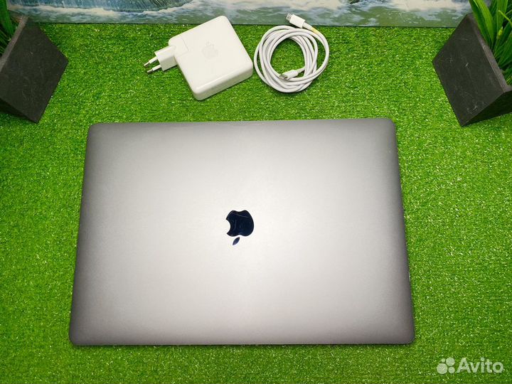 Macbook Pro 15 2018 i7 16gb 512gb Ростест