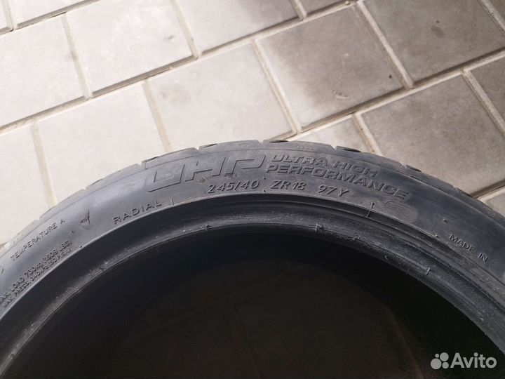 Tigar UHP Ultra High Performance 245/40 R18