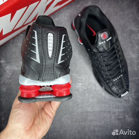 Кроссовки Nike Shox R4