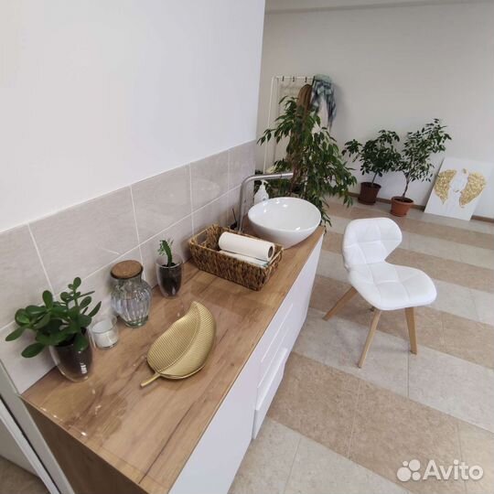 Рабочее место почасово 35 кв м, туалет, душ внутри