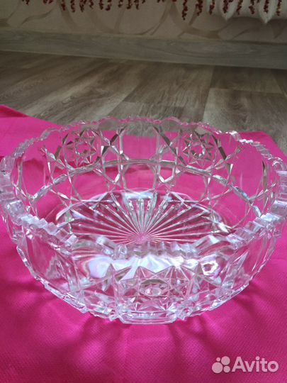 Хрустальная ваза