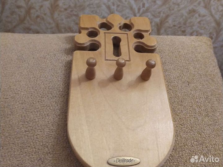 Декоративную вешалку из массива Dailrade