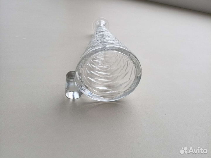 Хрустальная ваза