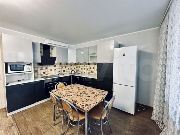 2-к. квартира, 50 м², 2/10 эт.