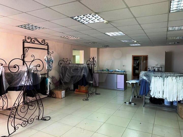 Продаем 2 этаж, 240 кв, с отдельным входом