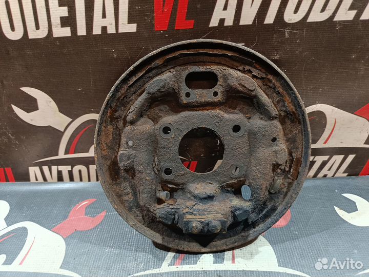 Пыльник тормозного барабана Mitsubishi Delica 3